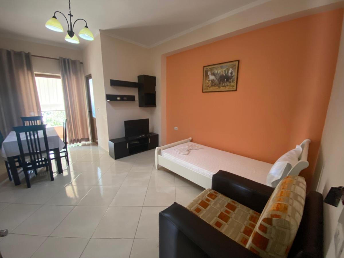Hotel Metali Саранде Екстериор снимка
