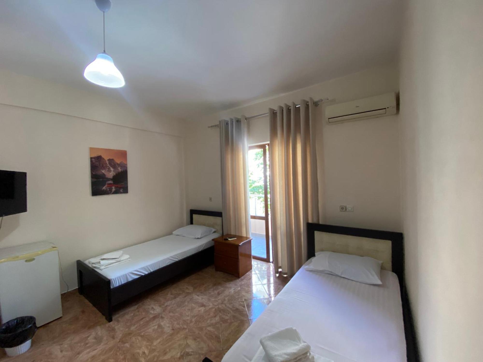 Hotel Metali Саранде Екстериор снимка