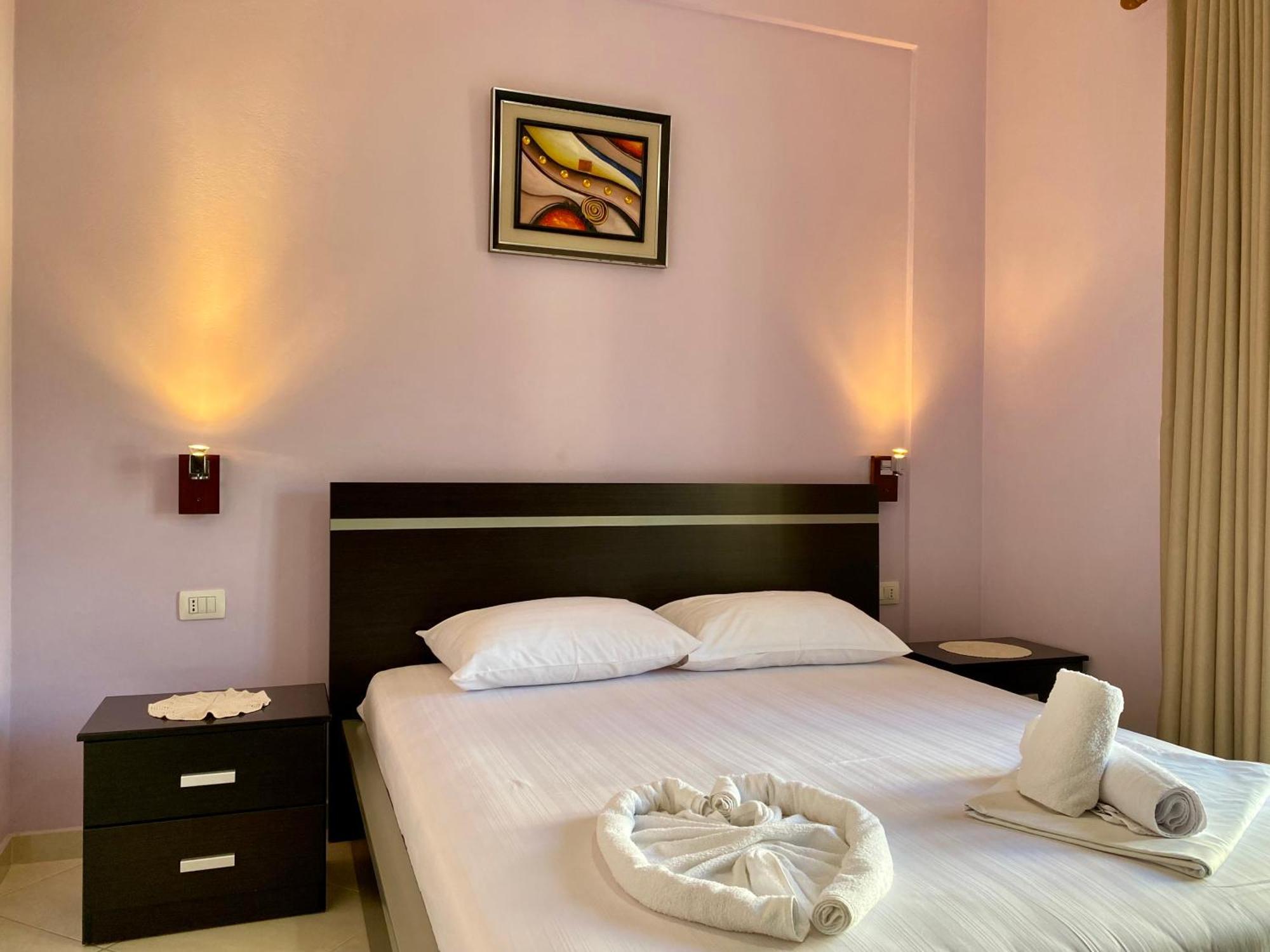 Hotel Metali Саранде Екстериор снимка
