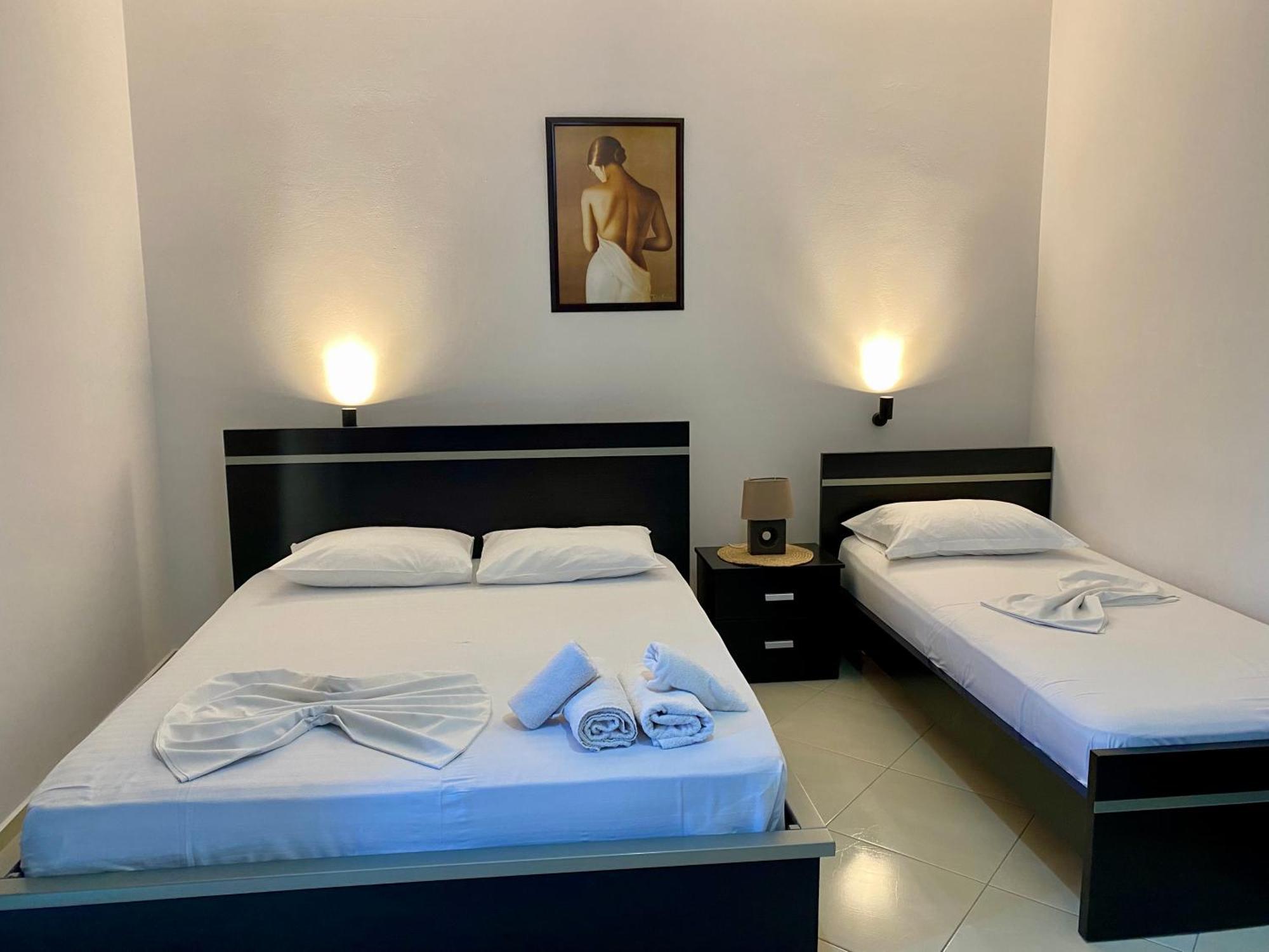 Hotel Metali Саранде Екстериор снимка