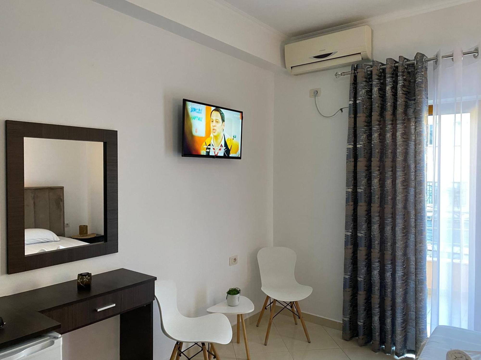Hotel Metali Саранде Екстериор снимка