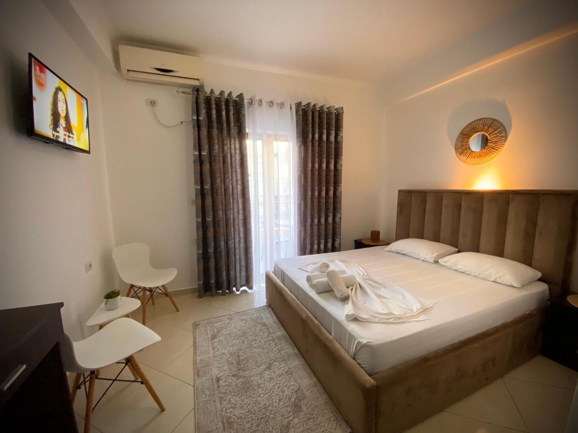 Hotel Metali Саранде Екстериор снимка