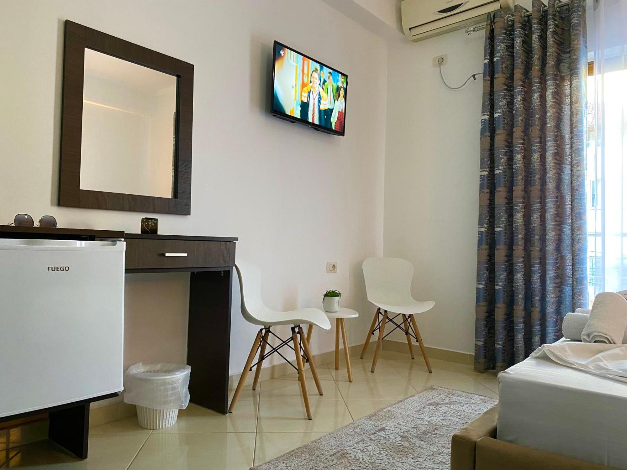 Hotel Metali Саранде Екстериор снимка
