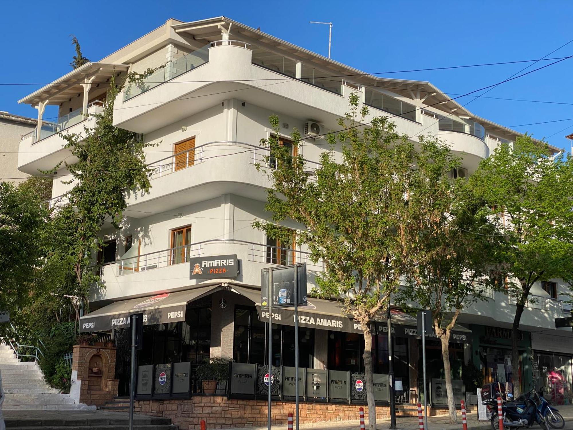 Hotel Metali Саранде Екстериор снимка